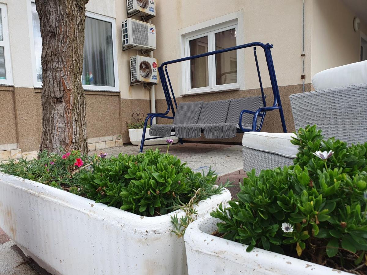 Apartman Klaudijo Apartment บัชกา ภายนอก รูปภาพ