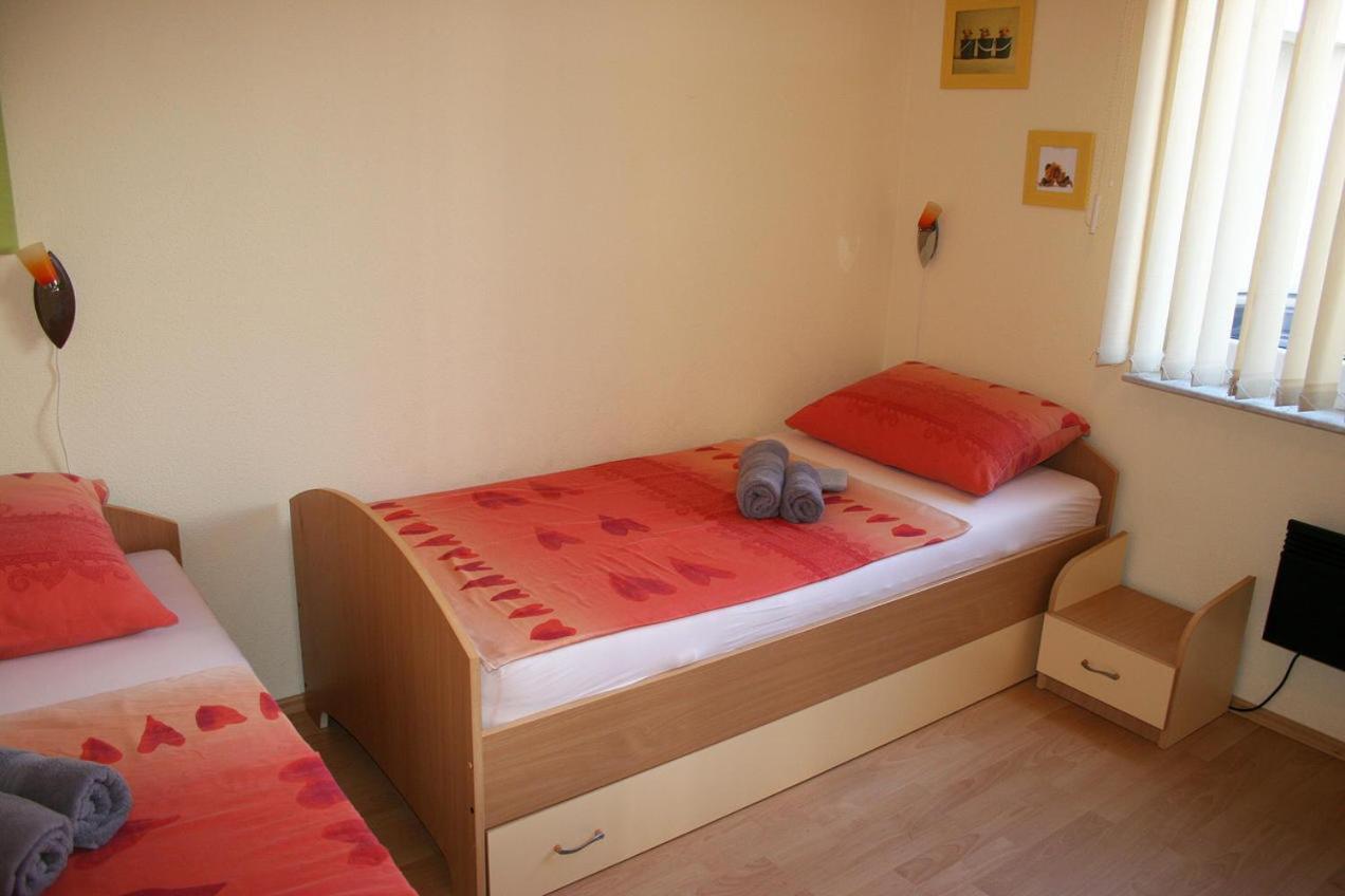Apartman Klaudijo Apartment บัชกา ภายนอก รูปภาพ