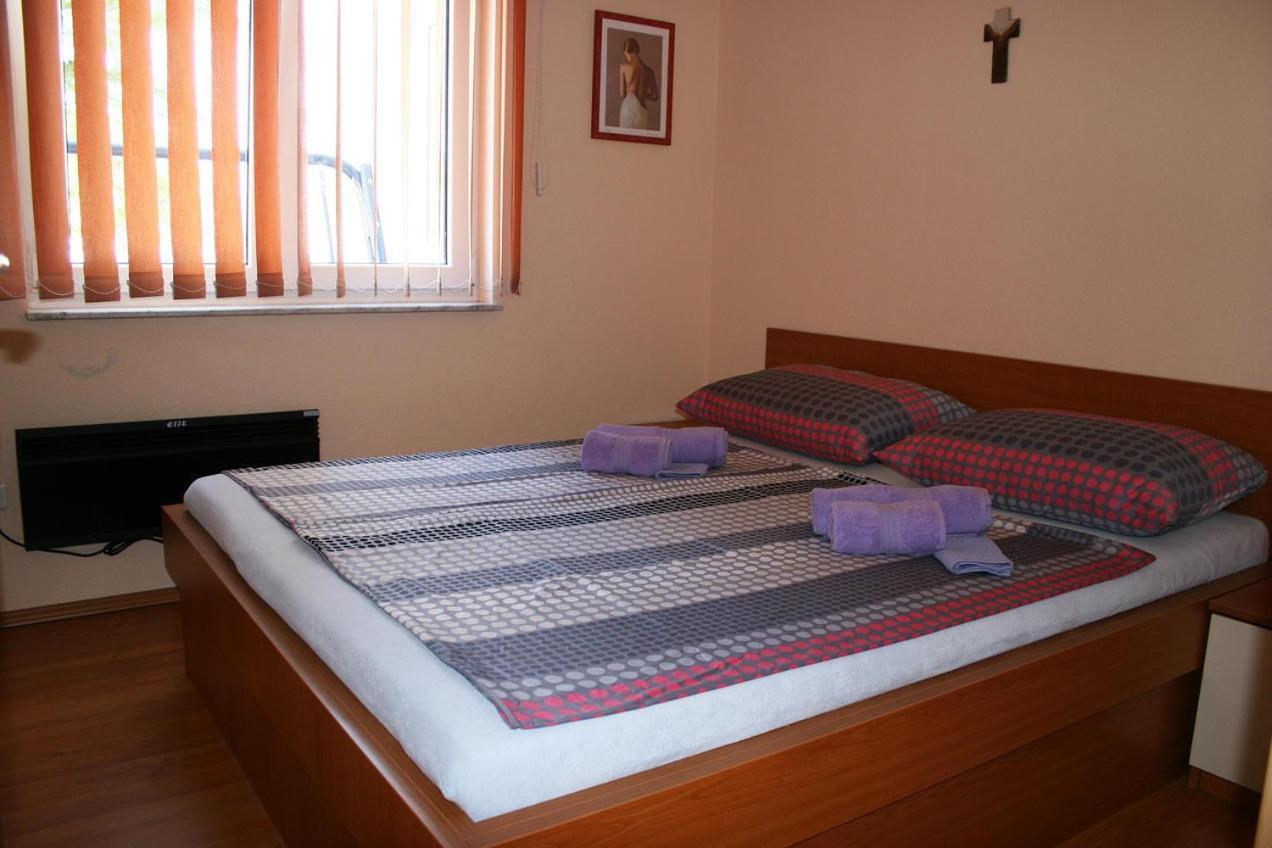 Apartman Klaudijo Apartment บัชกา ภายนอก รูปภาพ